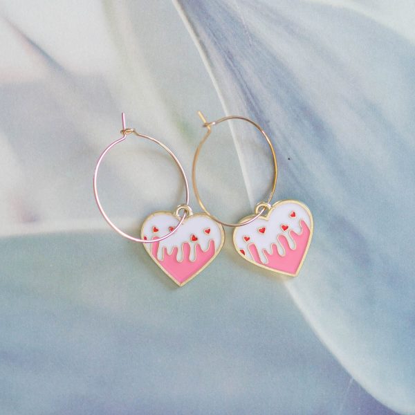 Hoop Oorbellen met Dripping hartje hanger